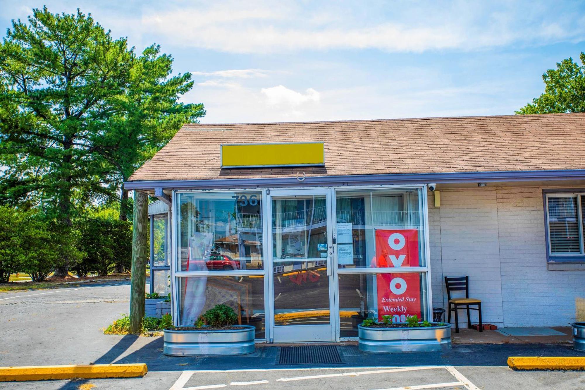 Oyo Inn Kernersville Exteriör bild